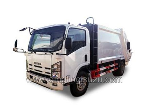 Compression garbage truck