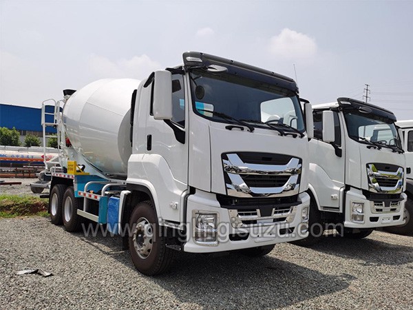 Qingling Isuzu GIGA VC61 6x4 10 Wheeler Concrete Mixer Truck
