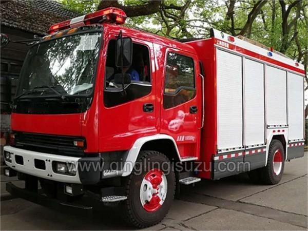 QINGLING ISUZU-FVR 4×2 Fire Fighting Truck(4000L Water +1000L Foam)