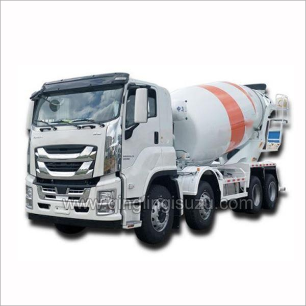 Qingling  GIGA VC61 8x4 Concrete Mixer Truck
